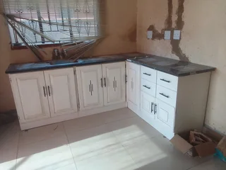 We do kitchen service