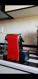 Cafféluxe espresso capsule coffee machine