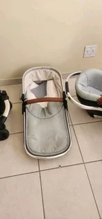 LOVA Parker travel system