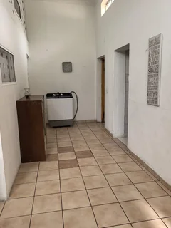 2 Bedroom Spacious Cottage to let in Orange Grove (Linksfield side)