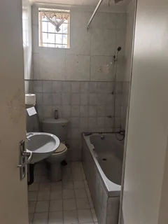 2 Bedroom Spacious Cottage to let in Orange Grove (Linksfield side)