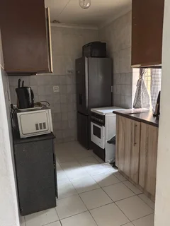 2 Bedroom Spacious Cottage to let in Orange Grove (Linksfield side)