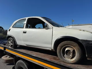 1997 Corsa Lite 1.4 Breaking up for Spares at Autorex Spares