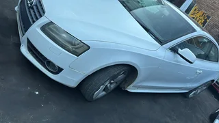 2010 Audi A5 2.0 T Automatic Engine Code : CDNC Breaking up for Spares