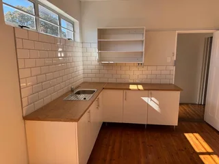 Business Property  Block B for Rent: 45 5th Avenue, Newton Park, Port Elizabeth, Contact 0826576557