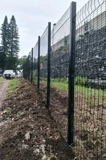 FENCING AND GATES SERVICES.