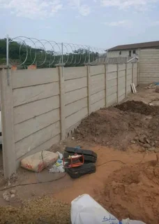 FENCING AND GATES SERVICES.