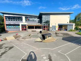 INSTALL ARTIFICAL GRASS