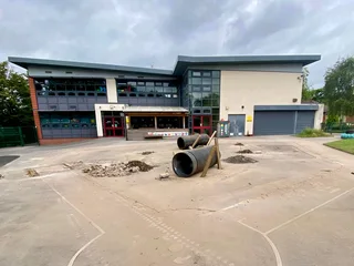 INSTALL ARTIFICAL GRASS