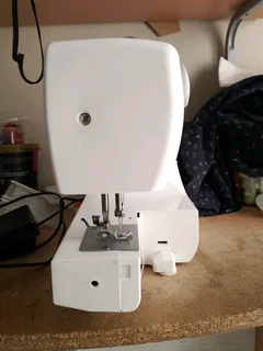Sewing machine R 1800 empisal  working perfectly