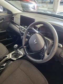 2025 Mahindra XUV  3XO AX5 MT   SUV