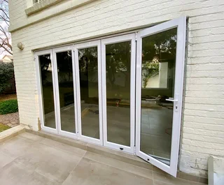 Aluminum Doors (Stacking/Folding, Sliding, Hinged, Trelli)