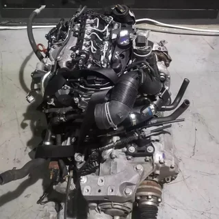 Audi A3 and VW Golf 6 2.0 TDI CBA Diesel Engine with Turbo, Injectors and Clutch Assembly