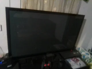 LG tv 118m screen