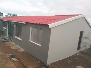 Painting plastering Roofing tilling ceiling bulkeds and driveways