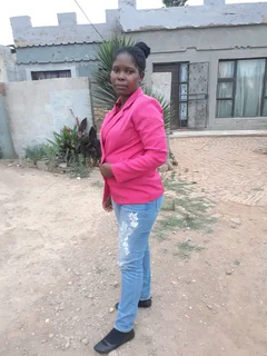 I a m Gertrude malawian exprience and hard worker house creaner