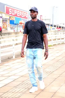 Am Looking For Job As A Gardener