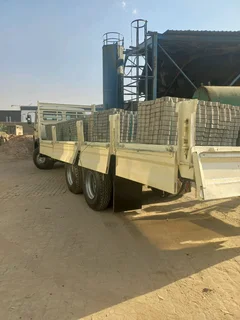 4, 5 And 8 To 12 Ton Trucks For Hire