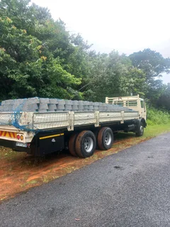 4, 5 and 8 to 12 TON TRUCKS FOR REMOVALS