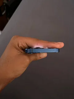 iPhone 12 mini ,128GB (minor scratches on the sides)dark blue