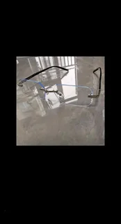 BRAND NEW FASHIONABLE LIGHT GLASSES – TRANSPARENT LENSES – R330!