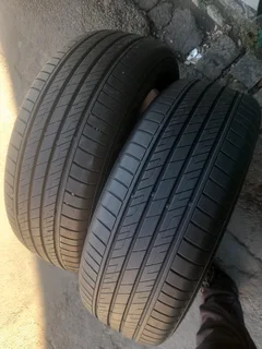 2x 225/55/R18 KUMHO TYRES 90% THREAD LIFE CALL ZUMA 0617061663