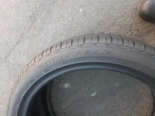 2x 245/40/R20 BRIDGESTONE RUNFLAT TYRES 98%THREAD LIFE CALL ZUMA 0617061663