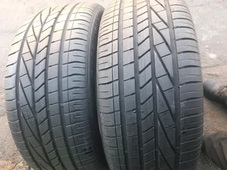 2x 245/40/R20 BRIDGESTONE RUNFLAT TYRES 98%THREAD LIFE CALL ZUMA 0617061663