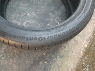 255/40/R20 CONTINENTAL NORMAL TYRE 95%THREAD LIFE CALL ZUMA 0617061663