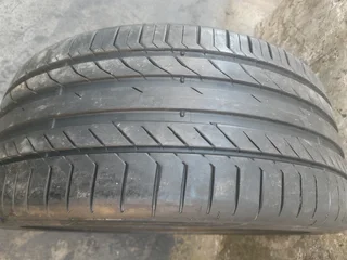 255/40/R20 CONTINENTAL NORMAL TYRE 95%THREAD LIFE CALL ZUMA 0617061663