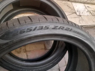 2x 265/35/R21 PIRELLI P ZERO NORMAL TYRES 95% THREAD LIFE CALL ZUMA 0617061663