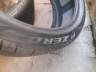 2x 265/35/R21 PIRELLI P ZERO NORMAL TYRES 95% THREAD LIFE CALL ZUMA 0617061663