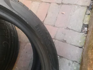 2x 265/35/R21 PIRELLI P ZERO NORMAL TYRES 95% THREAD LIFE CALL ZUMA 0617061663