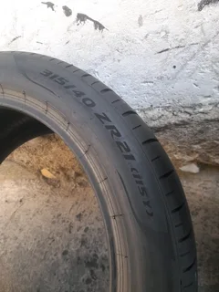 2x 315/40/R21 PIRELLI P ZERO NORMAL TYRES 95% THREAD LIFE CALL ZUMA 0617061663
