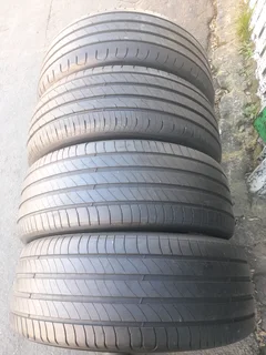 4x 235/55/r18 Michelin And Goodyear Tyres 95% Thread Life Call Zuma 0617061663