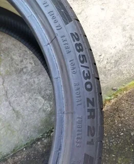 2x 285/30/R21 CONTINENTAL SPORT CONTACT 5P TYRES 96% THREAD LIFE CALL ZUMA 0617061663