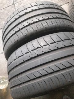 2x 255/40/R17 MICHELIN PILOT SPORT TYRES 95% THREAD LIFE CALL ZUMA 0617061663