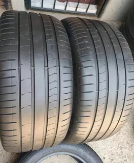 2x 275/35/R21 PIRELLI P ZERO RUNFLAT TYRES CALL ZUMA 0617061663