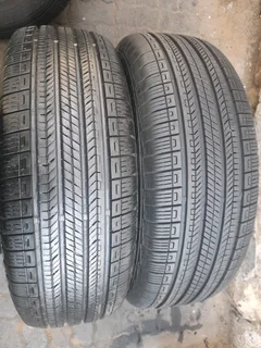 2x 255/70/r16 Continental Cross Contact Tyres 90%thread Life Call Zuma 0617061663