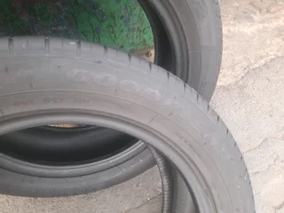 2x 235/55/R19 GOODYEAR TYRES 90%THREAD LIFE CALL ZUMA 0617061663