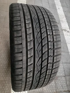 305/30/R23 CONTINENTAL CROSS CONTACT TYRES 95%THREAD LIFE CALL ZUMA 0617061663