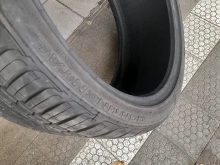 305/30/R23 CONTINENTAL CROSS CONTACT TYRES 95%THREAD LIFE CALL ZUMA 0617061663