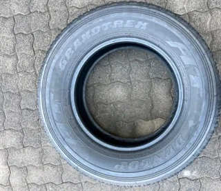 2x 255/60/R18 CONTINENTAL CROSS CONTACT TYRES CALL ZUMA 0617061663