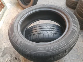 2x 225/55/r18 Kumho Tyres 90%thread Life Call Zuma 0617061663 Is Available Now