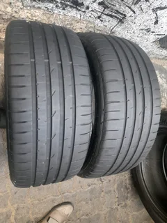 Am Selling Quality Tyres 2x 235/40/r19 Goodyear Eagle F1 Normal Tyres Call Zuma 0617061663