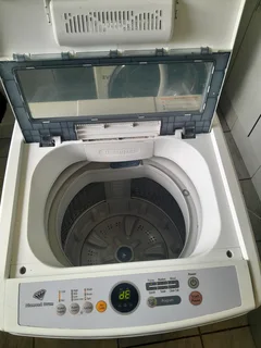 9KGS WHITE SAMSUNG TOP LOADER WASHING MACHINE