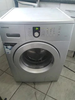 8KGS SILVER SAMSUNG FRONT LOADER WASHING MACHINE