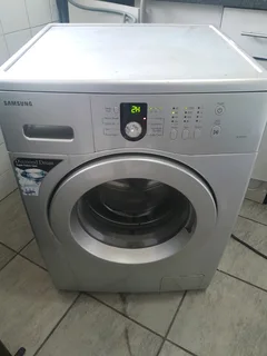 8KGS SILVER SAMSUNG FRONT LOADER WASHING MACHINE