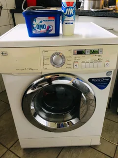 7/3.5KGS WHITE LG DIRECT DRIVE FRONT LOADER WASHER AND DRYER COMBO MACHINE
