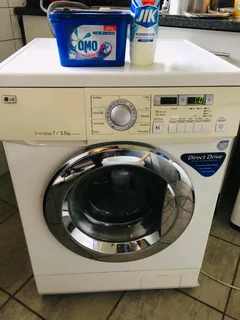 7/3.5KGS WHITE LG DIRECT DRIVE FRONT LOADER WASHER AND DRYER COMBO MACHINE